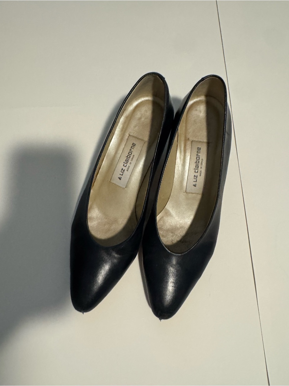 Liz Claiborne Black Pointed-Toe Leather-Look Pumps